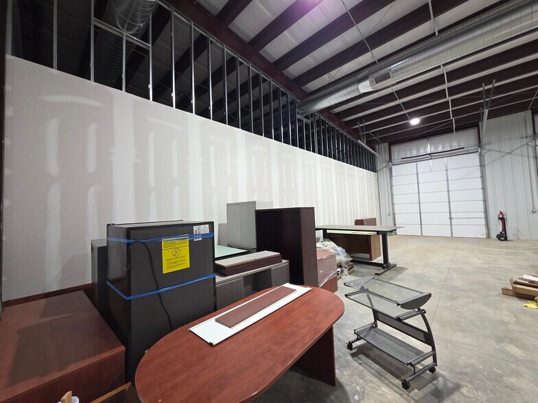 More Photos Of 5300 S Zero St, Fort Smith Storefront Retail Office For Sale