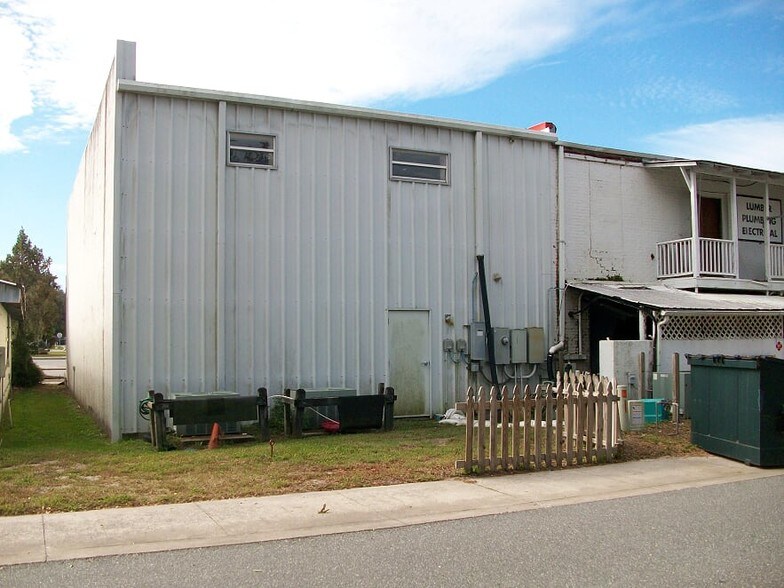 More Photos Of 124 Bushnell Plz, Bushnell Storefront Retail Office For Sale