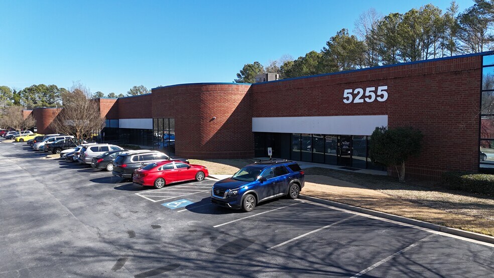 More Photos Of 5255 Snapfinger Park Dr, Lithonia Light Distribution For Lease