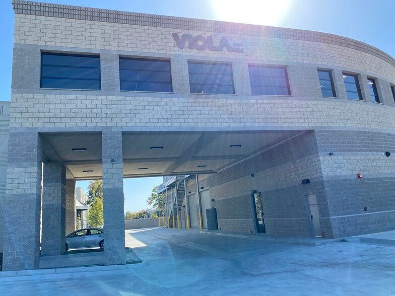 More Photos Of 5811 Olivas Park Dr, Ventura Flex For Lease