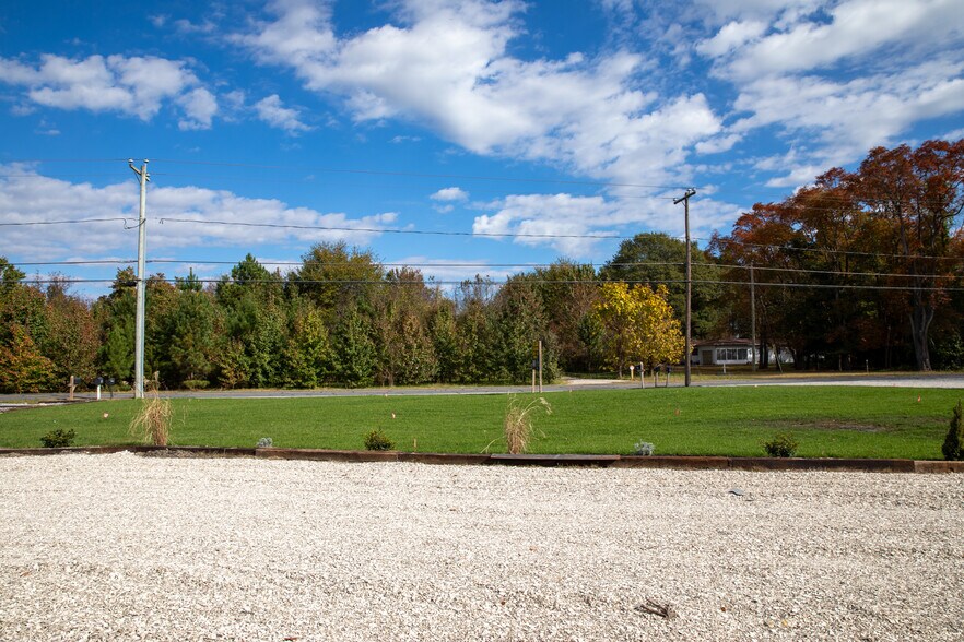 More Photos Of 266-272 W State St, Millsboro Freestanding For Lease