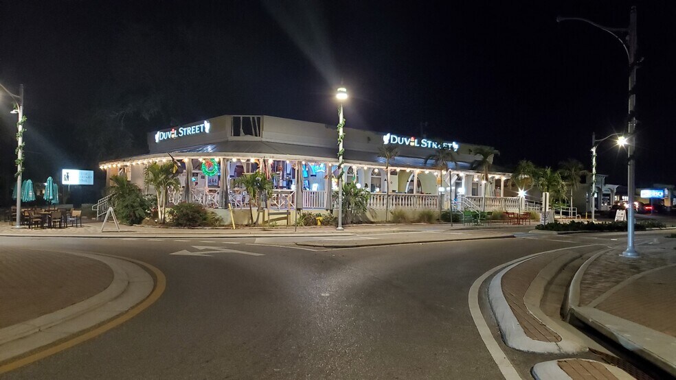 More Photos Of 4721 Vincennes Blvd, Cape Coral Restaurant For Sale