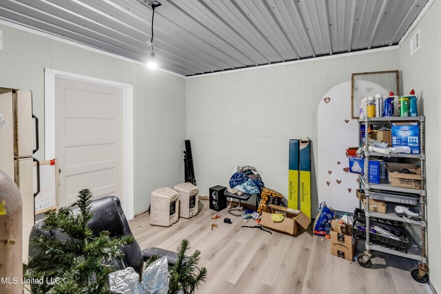 More Photos Of 6238 MS-198, Lucedale Specialty For Sale