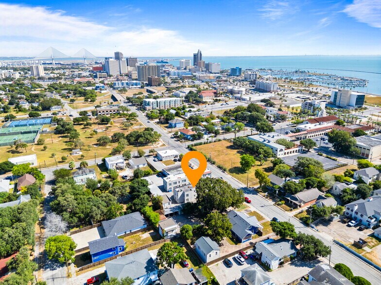 More Photos Of 615-619 S Tancahua St, Corpus Christi Apartments For Sale