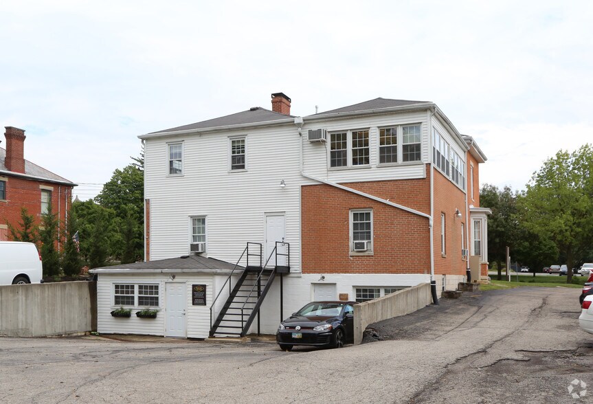 More Photos Of 571 High St, Worthington Loft Creative Space For Lease