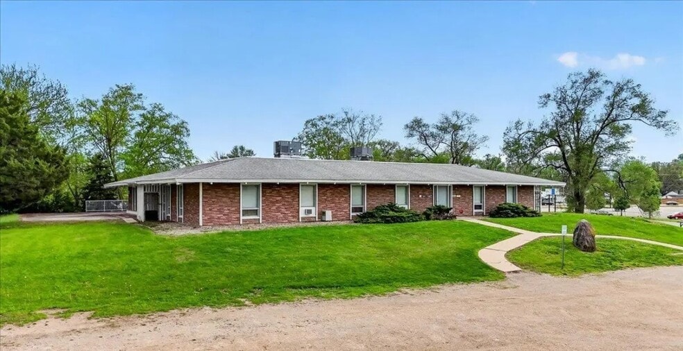 More Photos Of 3111 Normandy Dr, Springfield Office For Sale