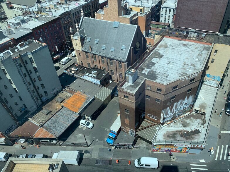 More Photos Of 100 Division St, New York Land For Sale