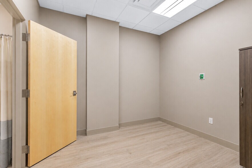 More Photos Of 9410 Calumet Ave, Munster Medical For Lease