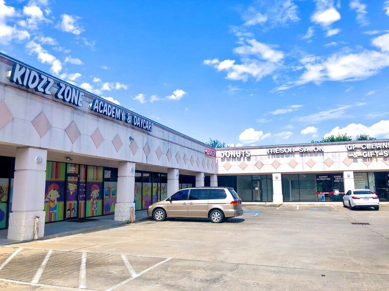 Primary Photo Of 12336 W Airport Blvd, Stafford Storefront For Lease