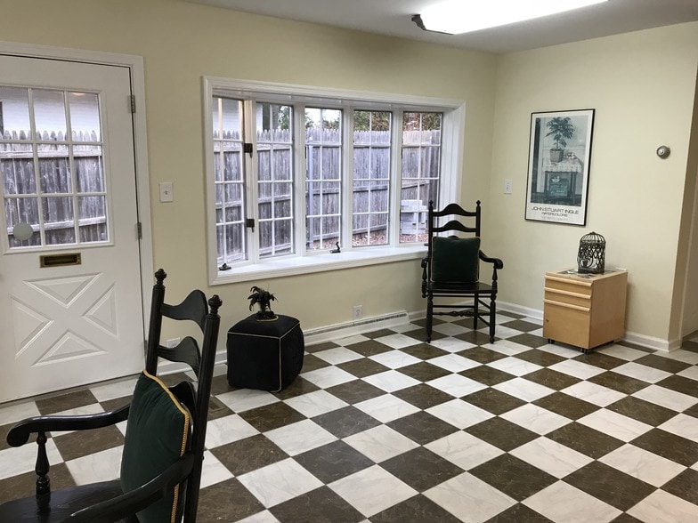 More Photos Of 1707 Concord Pike, Wilmington Storefront Retail Office For Lease