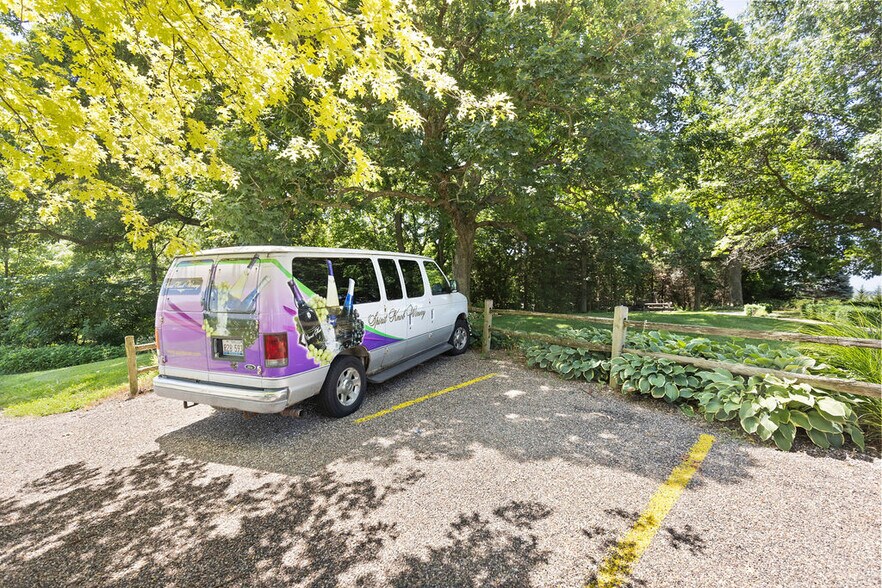 More Photos Of 2211 E 640th Pl, Ursa Winery Vineyard For Sale