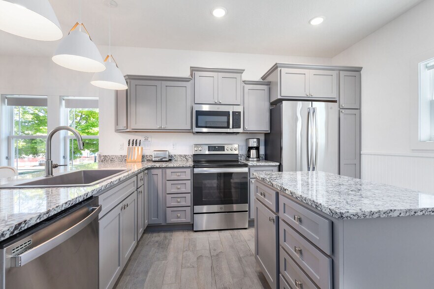 More Photos Of 26995 Reel Ln, Shell Knob Hotel For Sale