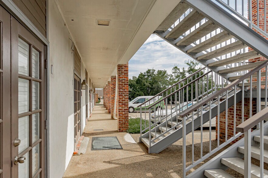 More Photos Of 7423 Picardy Ave, Baton Rouge Medical For Lease