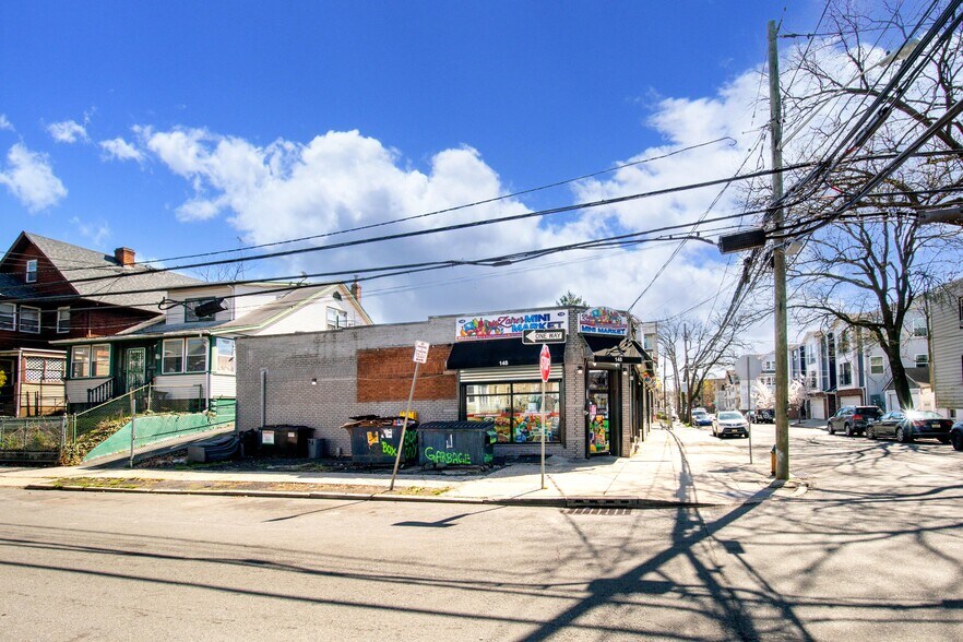 More Photos Of 148-150 Vermont ave, Newark Storefront For Sale
