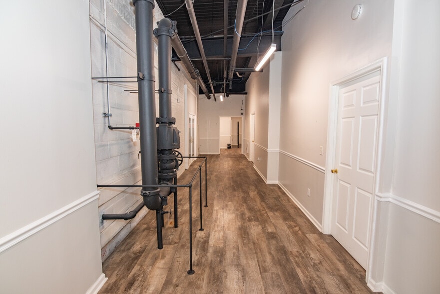 More Photos Of 4128 Hayward Ave, Baltimore Warehouse For Sale