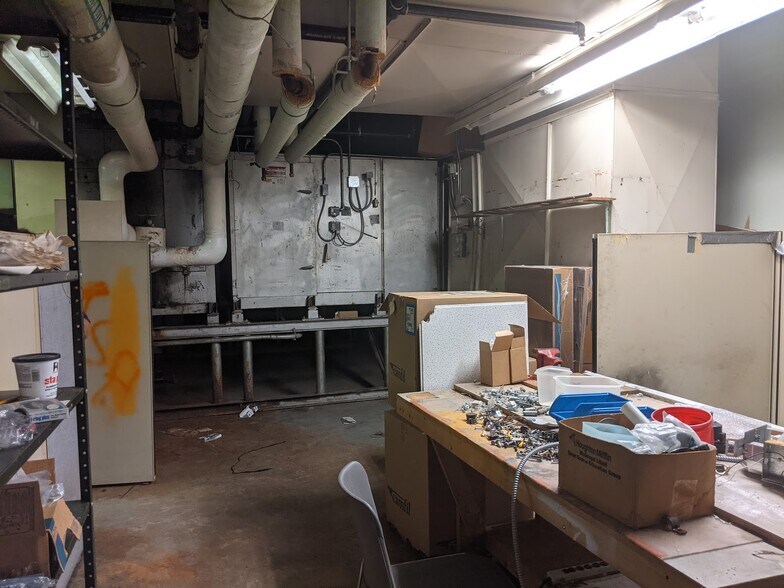 More Photos Of 184 Salem Ave, Dayton Office Residential For Lease