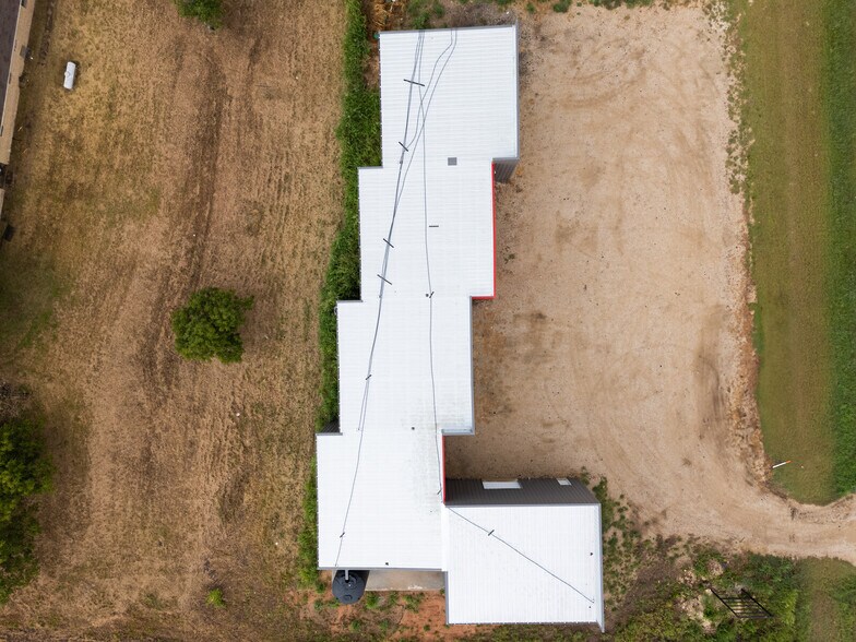 More Photos Of 6854 Old Lorena Rd, Lorena Coworking Space