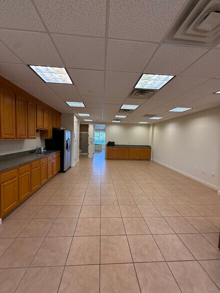 More Photos Of 28-20 119th St, Flushing Warehouse For Lease