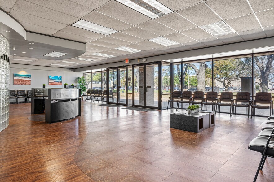 More Photos Of 3945 Greenbriar Dr, Stafford Industrial For Sale