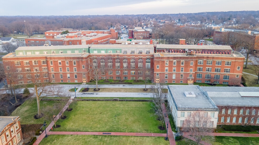 More Photos Of 1975 Noble Rd, East Cleveland Office Residential For Lease