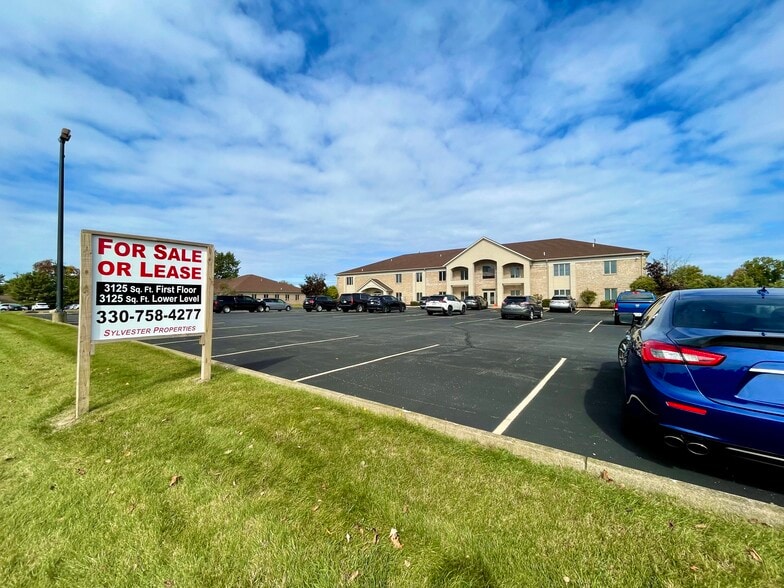 More Photos Of 904 Sahara Trl, Boardman Medical For Sale