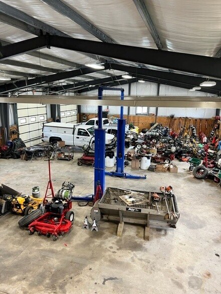 More Photos Of 196 Poindexter Rd, Louisa Warehouse For Lease