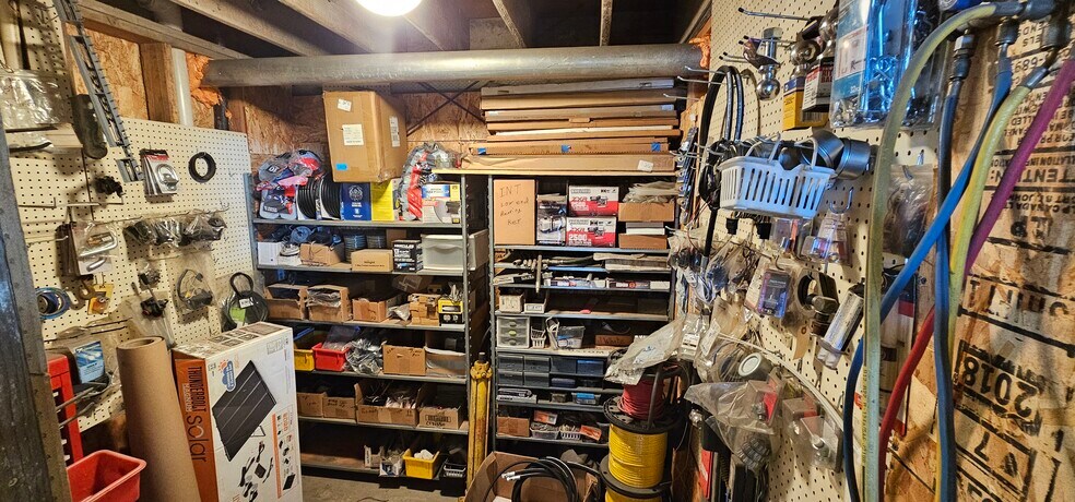 More Photos Of 215 Lawson Ln, Tenmile Warehouse For Sale