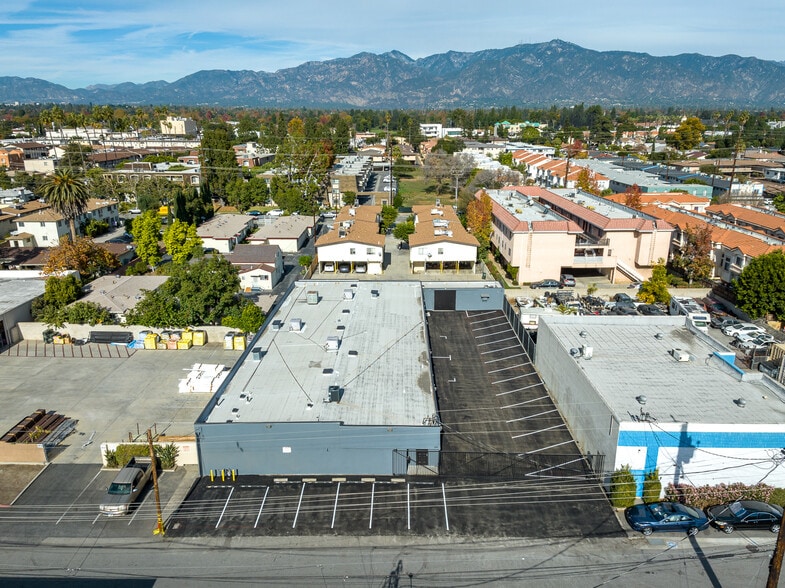 More Photos Of 319 Agostino Rd, San Gabriel Manufacturing For Lease