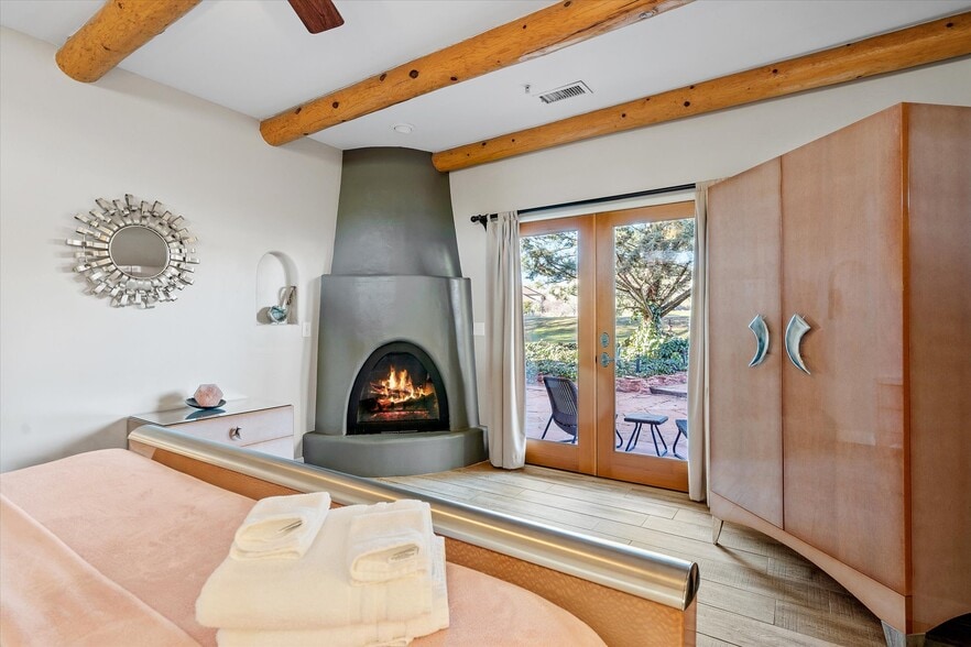 More Photos Of 10 Rojo Dr, Sedona Hotel For Sale