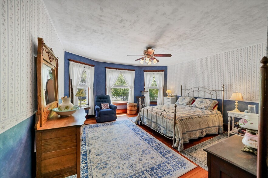 More Photos Of 45 Main St, Califon Office Residential For Sale