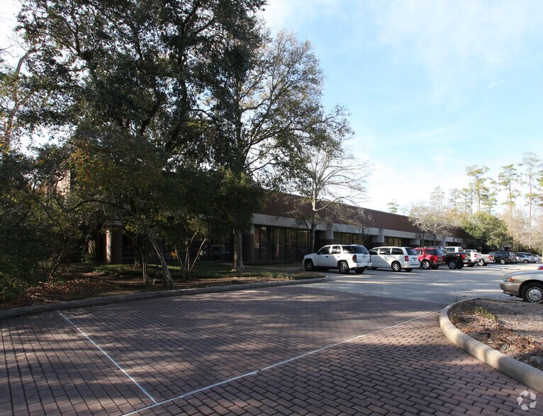 Primary Photo Of 1440 Lake Front Cir, The Woodlands Flex For Sale