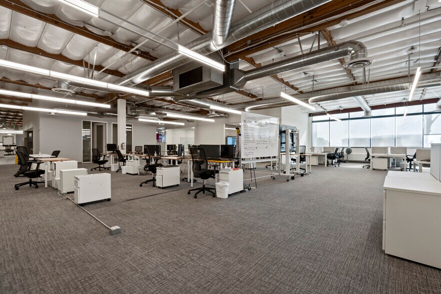 More Photos Of 15501 Red Hill Ave, Tustin Research And Development For Lease