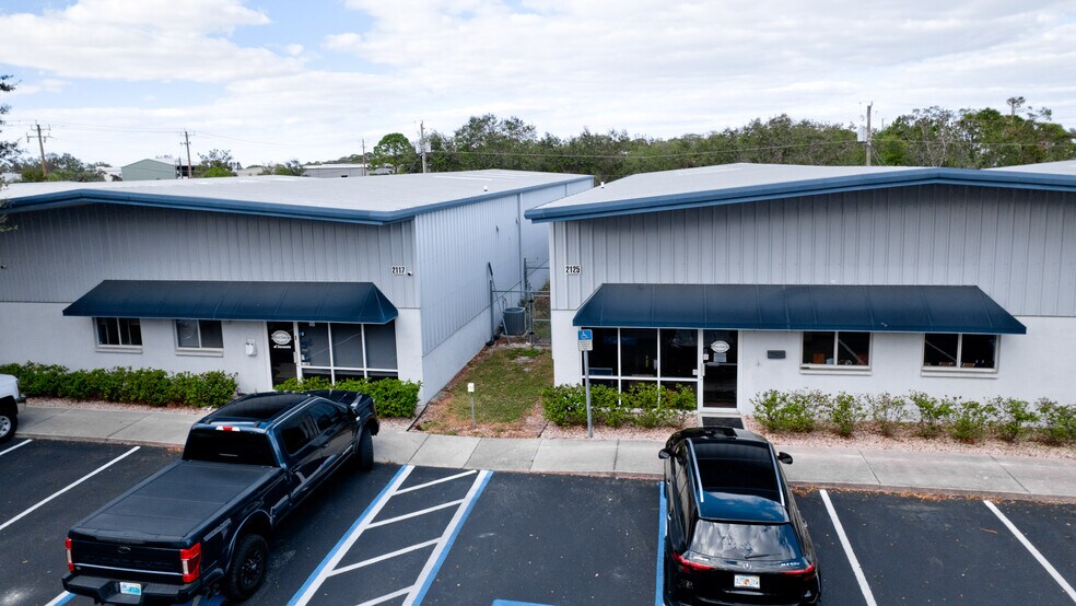 More Photos Of 2117-2125 47th st, Sarasota Warehouse For Sale