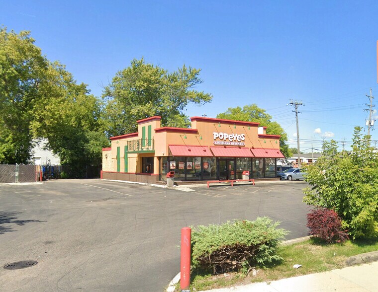 More Photos Of 920 Washington Ave, Racine Fast Food For Lease