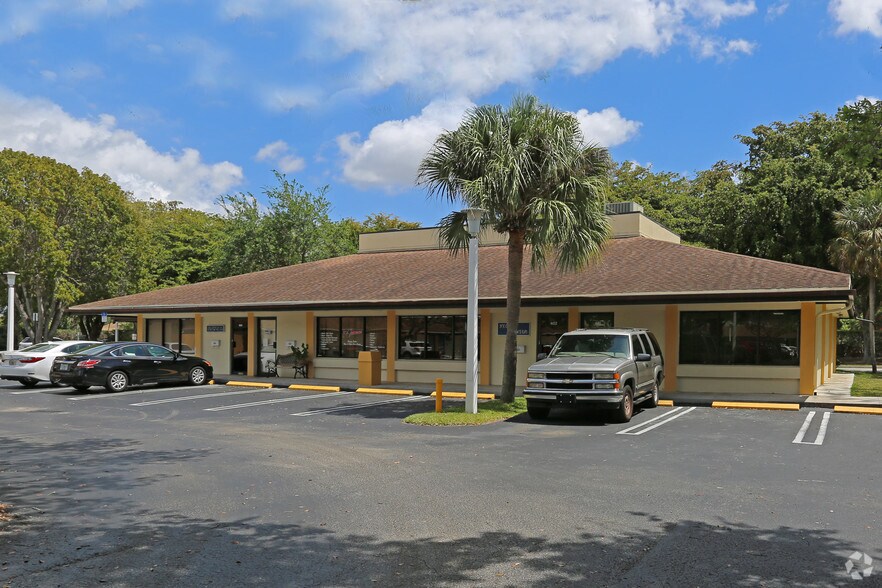 More Photos Of 9260-9290 Hammocks Blvd, Miami Daycare Center For Lease
