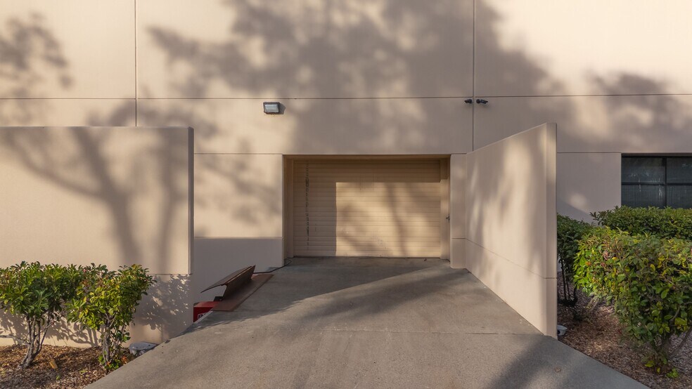 More Photos Of 831 Latour Ct, Napa Research And Development For Lease