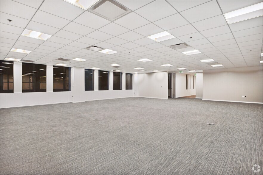 More Photos Of 626 Wilshire Blvd, Los Angeles Office For Lease