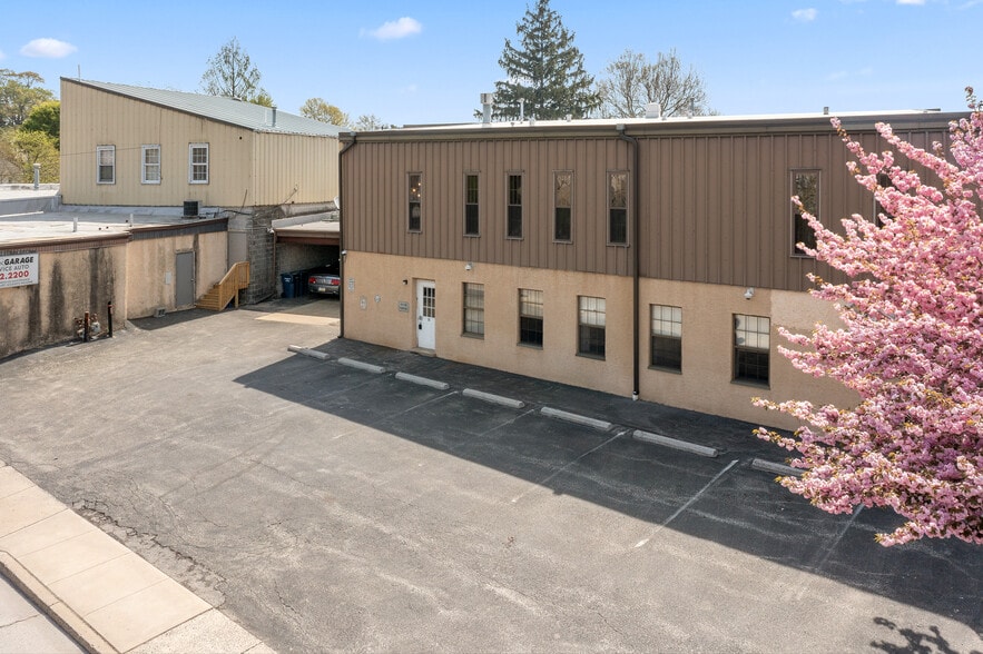 More Photos Of 22-26 E Mount Pleasant Ave, Ambler Office Residential For Sale