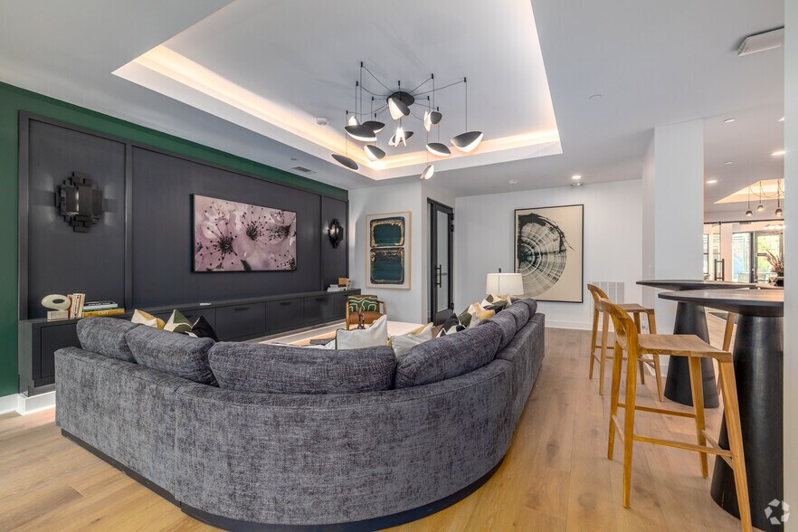 More Photos Of 715 E 36th St, Charlotte Apartments For Lease