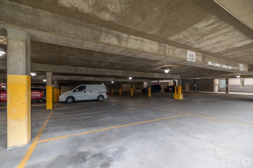 More Photos Of 800 N Grant St, Denver Office For Sale