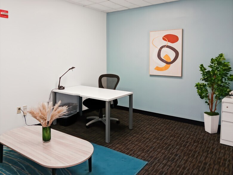 More Photos Of 20801 Biscayne Blvd, Aventura Coworking Space