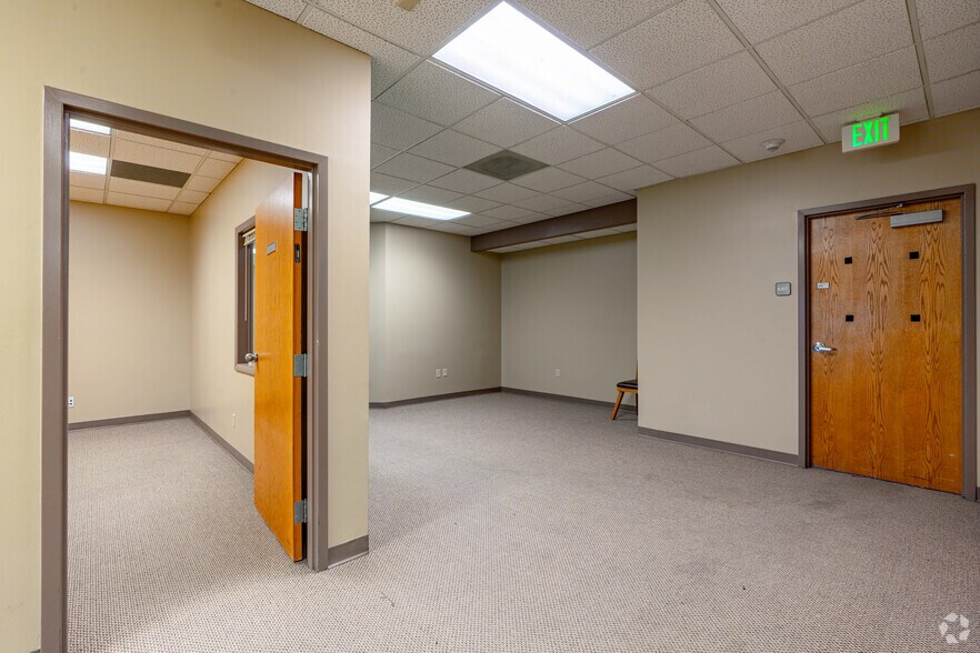 More Photos Of 3630 Sinton Rd, Colorado Springs Office For Sale