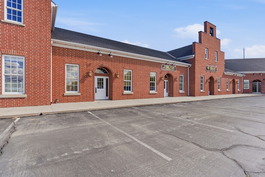 More Photos Of 1812-1895 N 2000 W, Farr West Storefront Retail Office For Lease