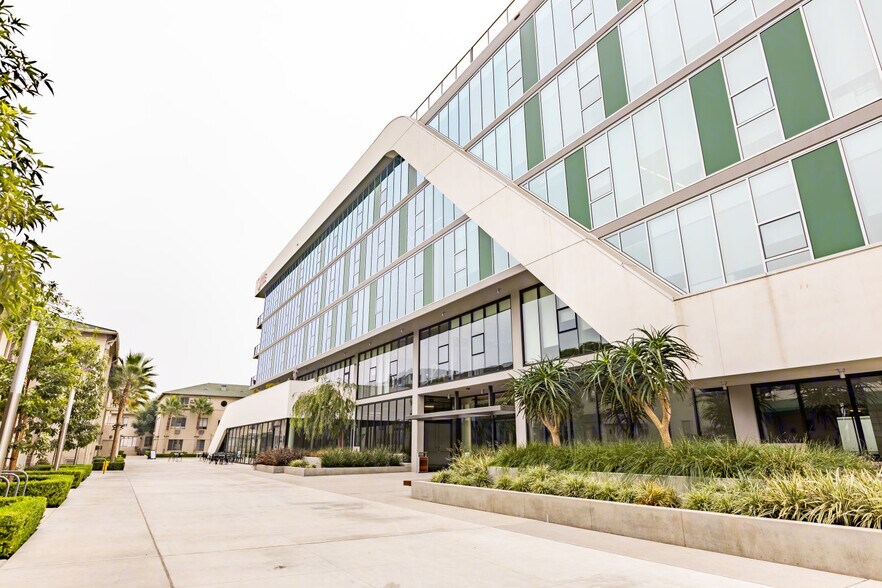 Primary Photo Of 1041 N Formosa Ave, West Hollywood Loft Creative Space For Lease