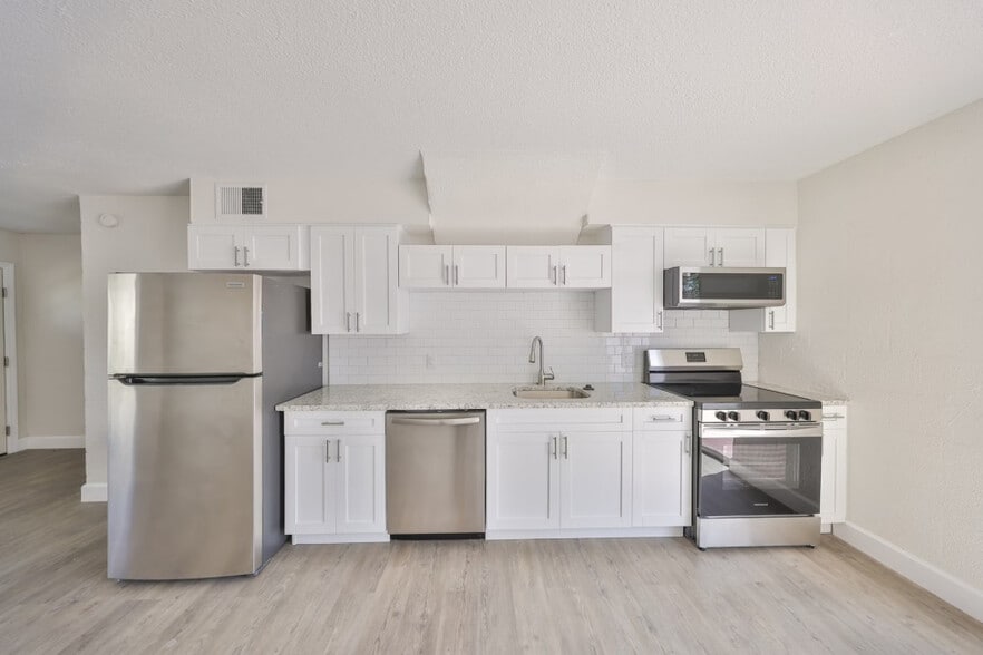 More Photos Of 11916-11982 133rd Ave, Largo Apartments For Sale