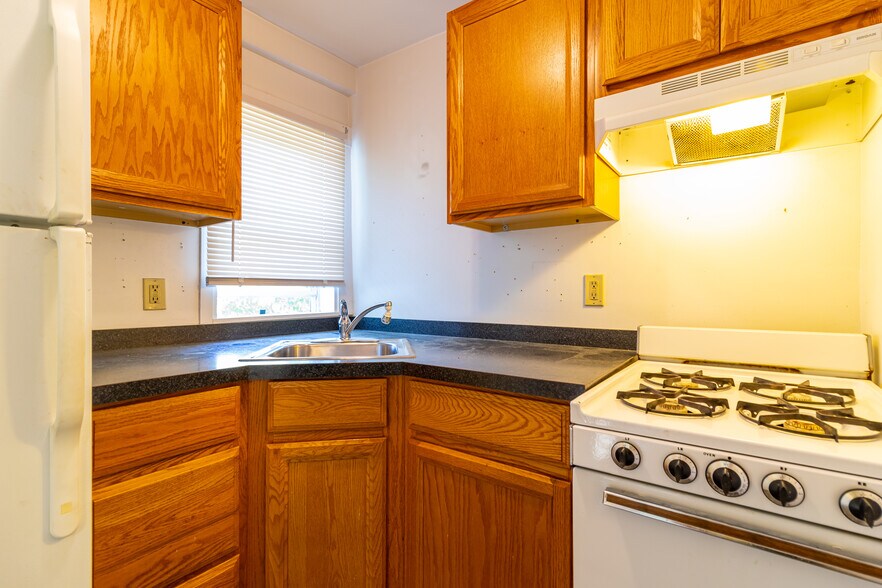 More Photos Of 205 Mentor Ave, Painesville Apartments For Sale