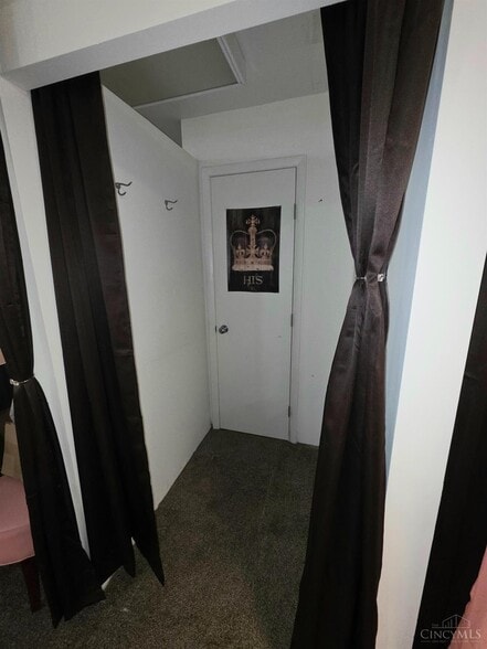 More Photos Of 3544-3548 Springdale Rd, Cincinnati Office For Sale