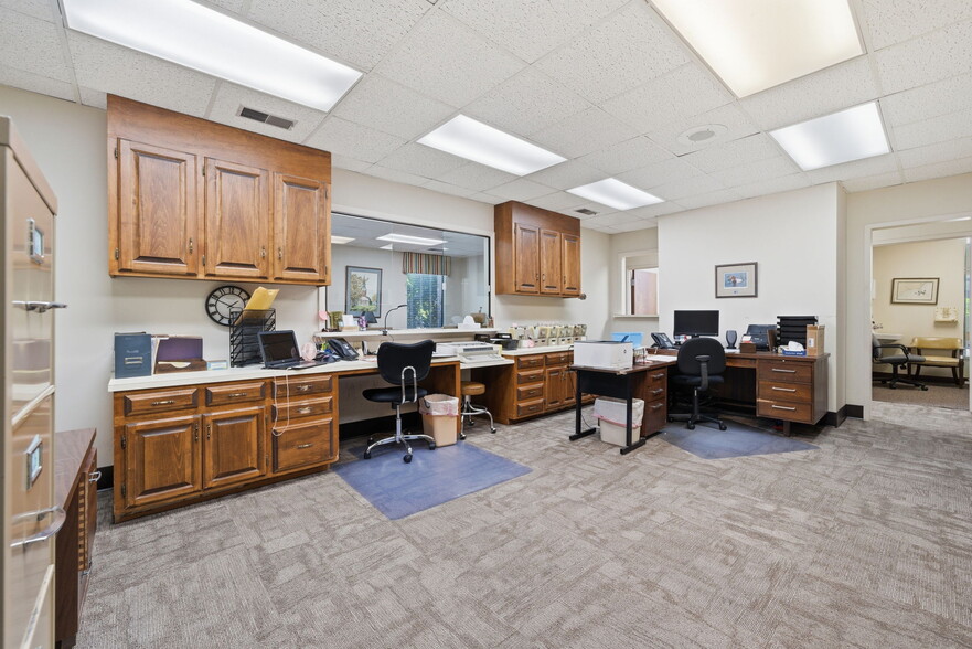 More Photos Of 319 Mocksville Ave, Salisbury Healthcare For Sale