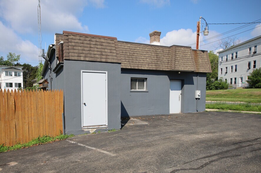 More Photos Of 326 Springside Ave, Pittsfield Office For Lease