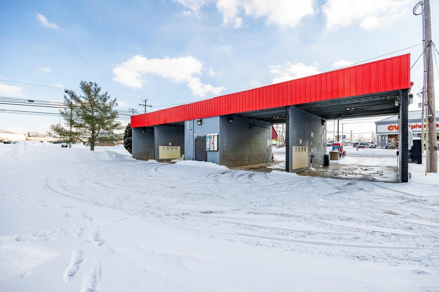 More Photos Of 10408 Northfield Rd, Northfield Carwash For Sale